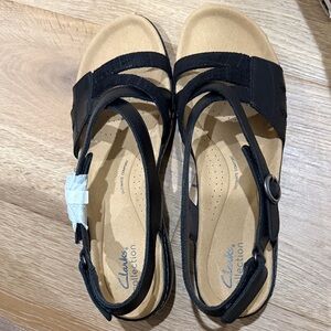 Clarks NWT Women's Black Wedge Sandals Merliah Bonita 11M